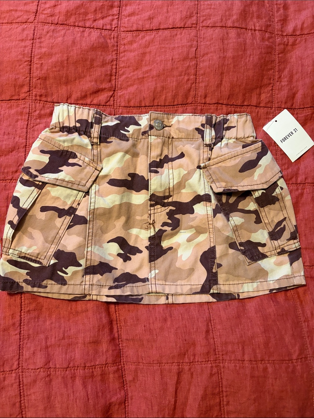 NWT Forever 21 Camo Mini Skirt Tan Pink Cargo pockets Small